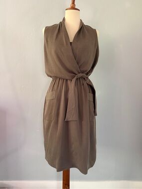 Elie Tahari Wrap Dress Taupe Greige Patch Pockets Silver Rivets US 10